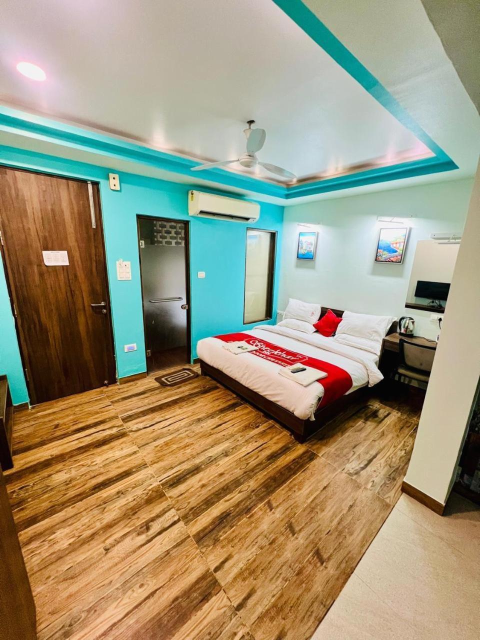 אויאיין Hotel Raj Shikhar מראה חיצוני תמונה